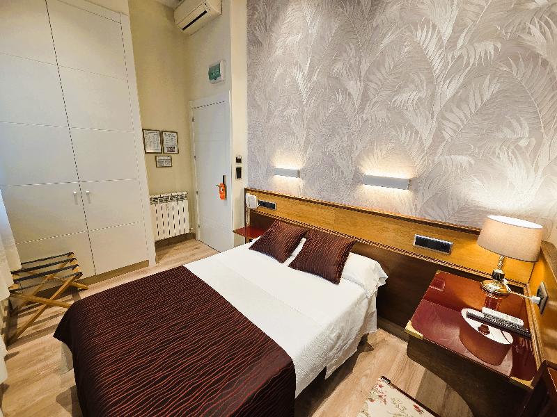 Hostal Hispano-Argentino Gran Via image