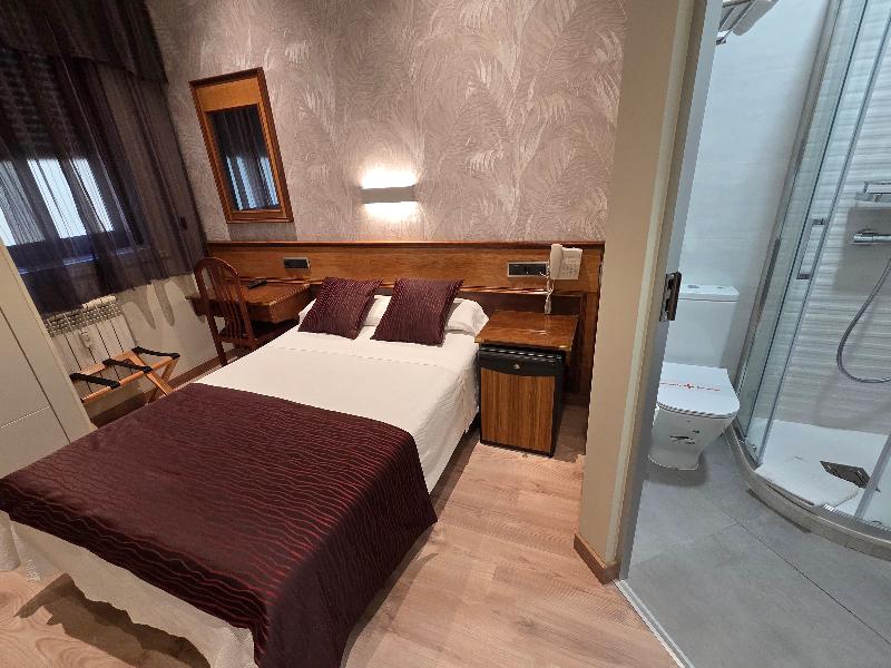 Hostal Hispano-Argentino Gran Via image