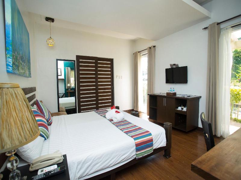 Hotel Soffia Boracay image
