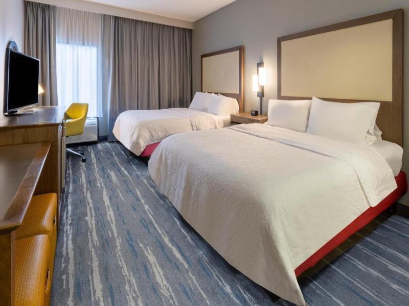 Hampton Inn Commerce image