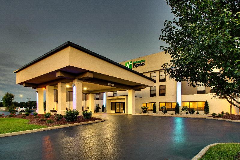 Holiday Inn Express Horse Cave image
