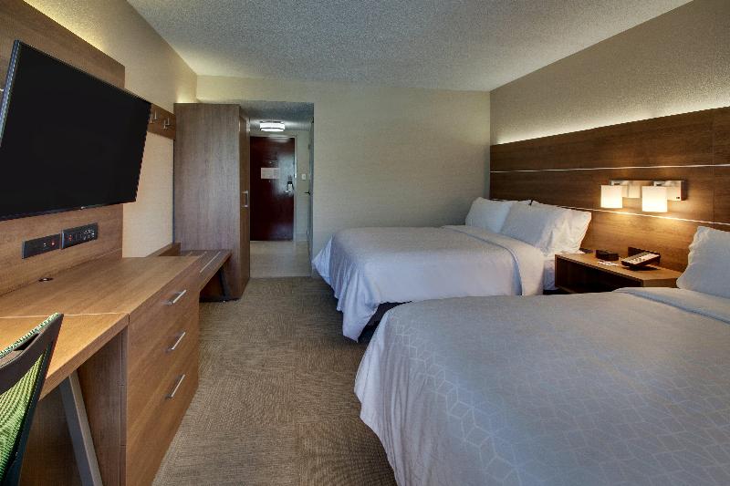 Holiday Inn Express Horse Cave image
