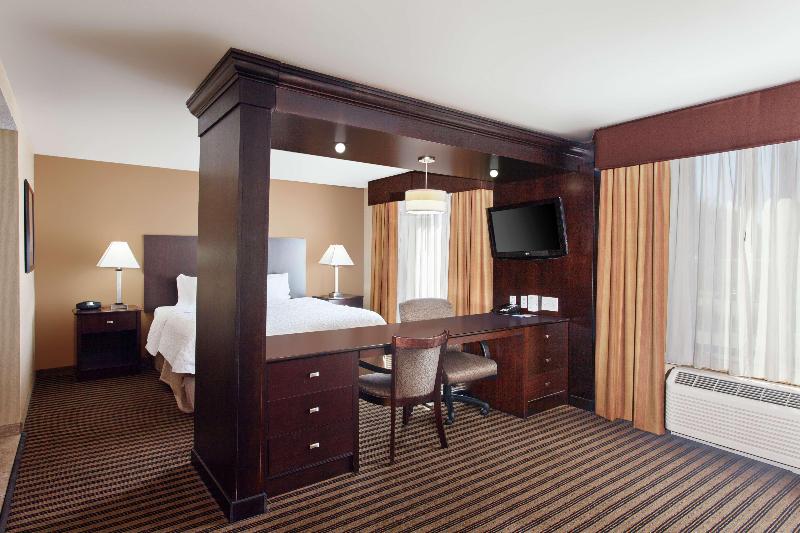 Hampton Inn & Suites Fresno-Northwest, CA