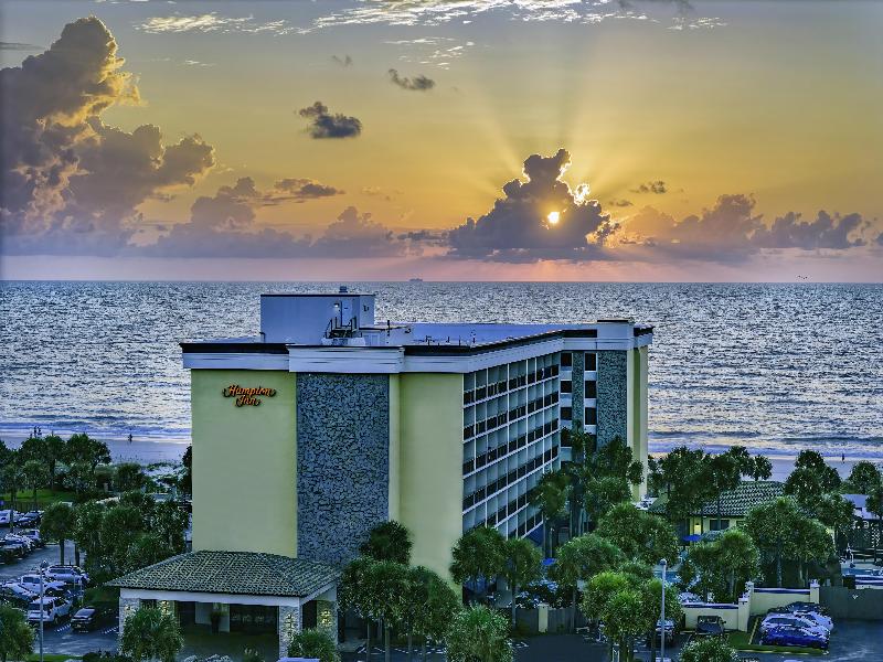 Hampton Inn Jacksonville Beach/Oceanfront image
