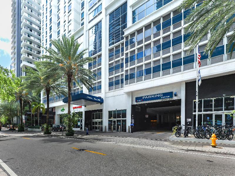 Hampton Inn & Suites Miami/Brickell-Downtown image