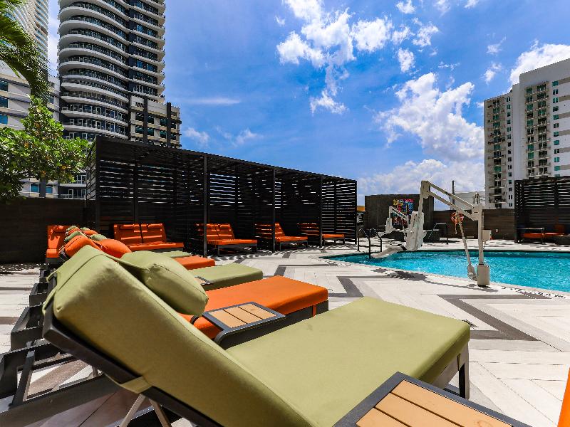 Hampton Inn & Suites Miami/Brickell-Downtown image