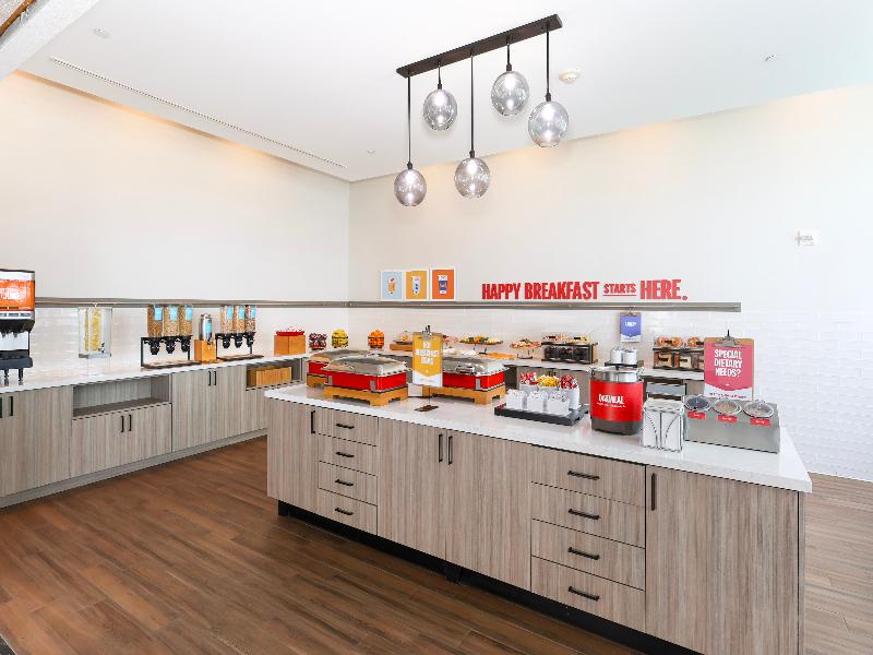Hampton Inn & Suites Miami/Brickell-Downtown image