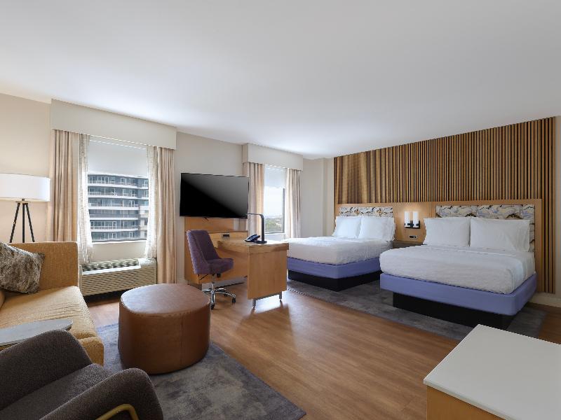 Hampton Inn & Suites Miami/Brickell-Downtown image