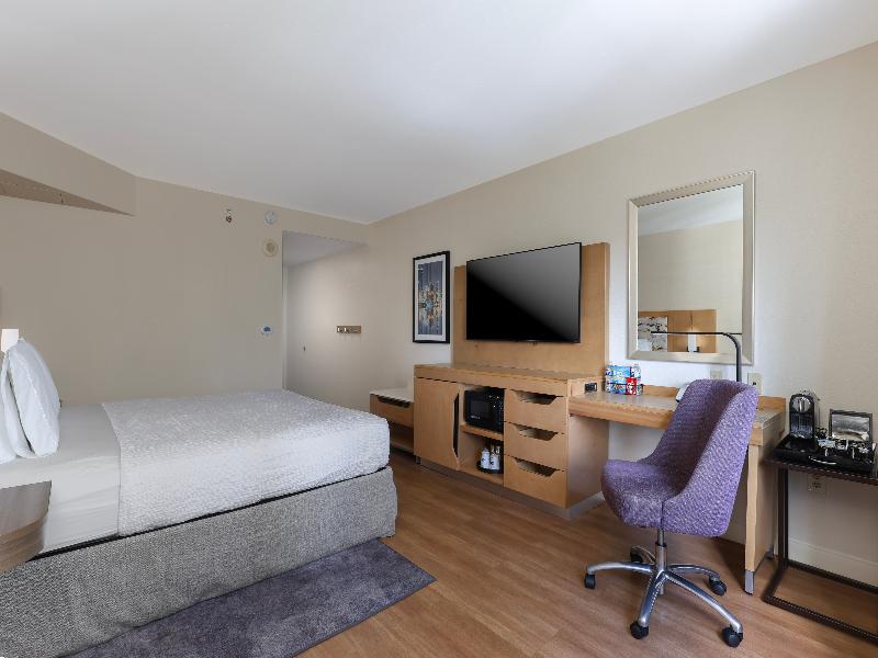 Hampton Inn & Suites Miami/Brickell-Downtown image