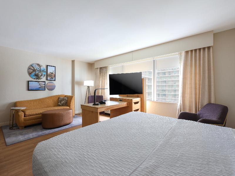 Hampton Inn & Suites Miami/Brickell-Downtown image