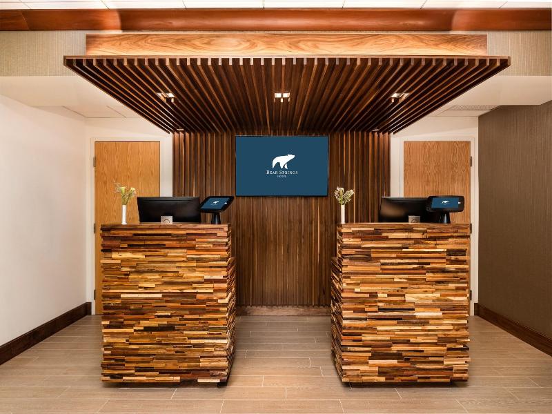 Hampton Inn and Suites-Highland image