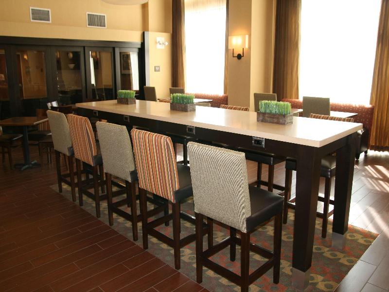 Hampton Inn and Suites Oxford/Anniston image