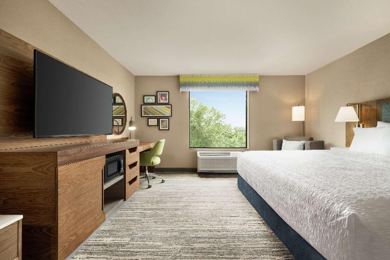 Hampton Inn & Suites Tacoma/Puyallup image