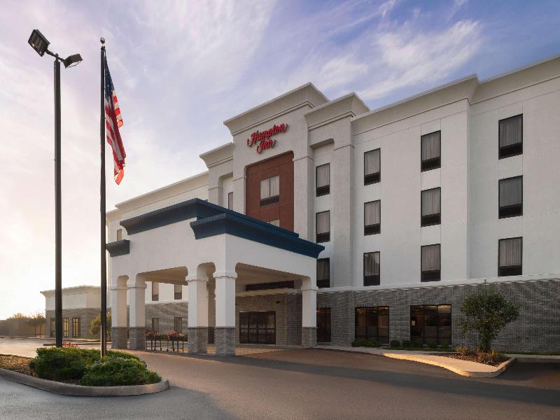 Hampton Inn Ft. Wayne/Dupont Road image