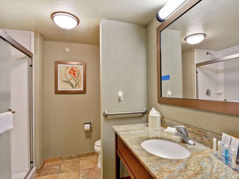 Hampton Inn and Suites New Hartford/Utica image