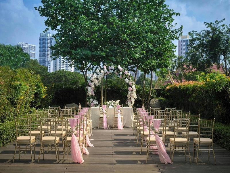 Aloft Singapore Novena image