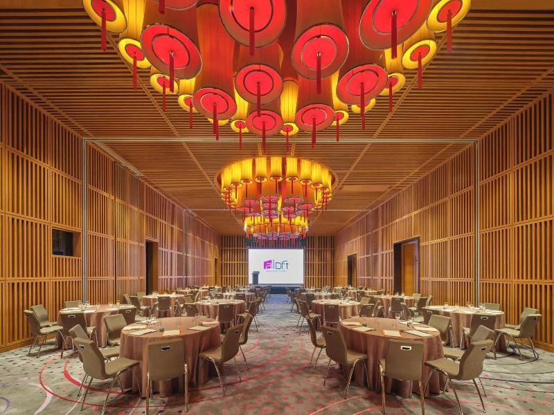 Aloft Singapore Novena image