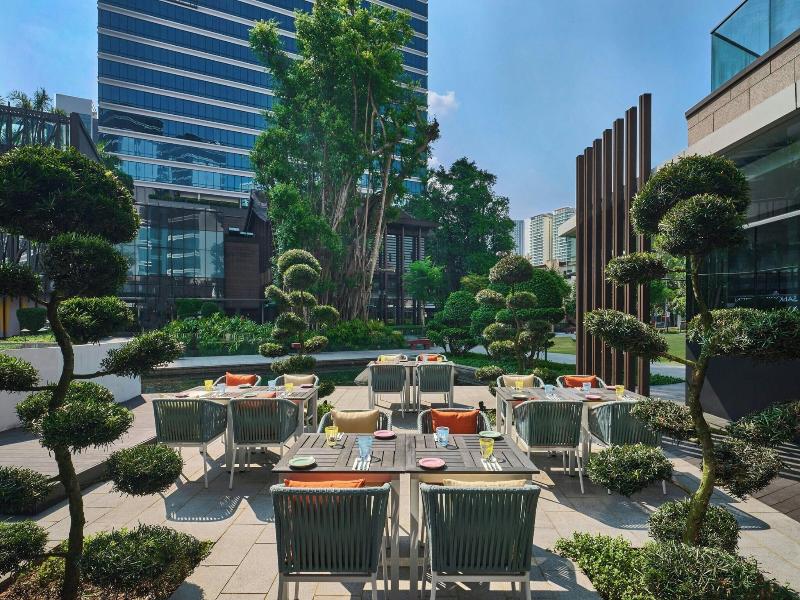 Aloft Singapore Novena image