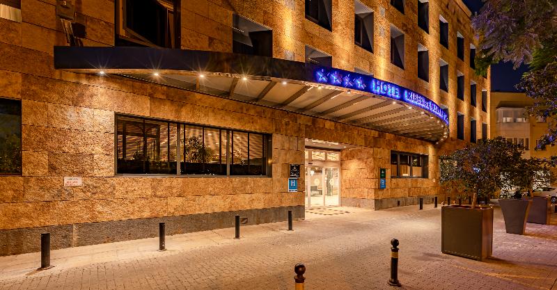 Ribera de Triana Hotel image