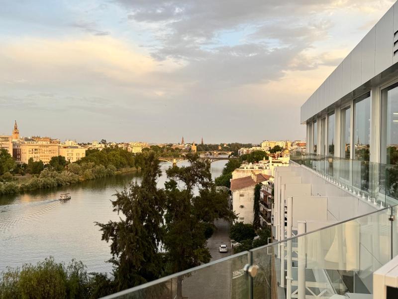Ribera de Triana Hotel image