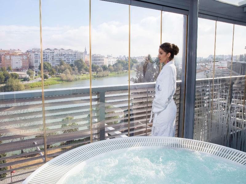 Ribera de Triana Hotel image