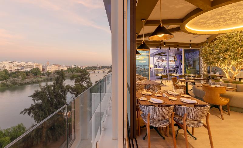 Ribera de Triana Hotel image
