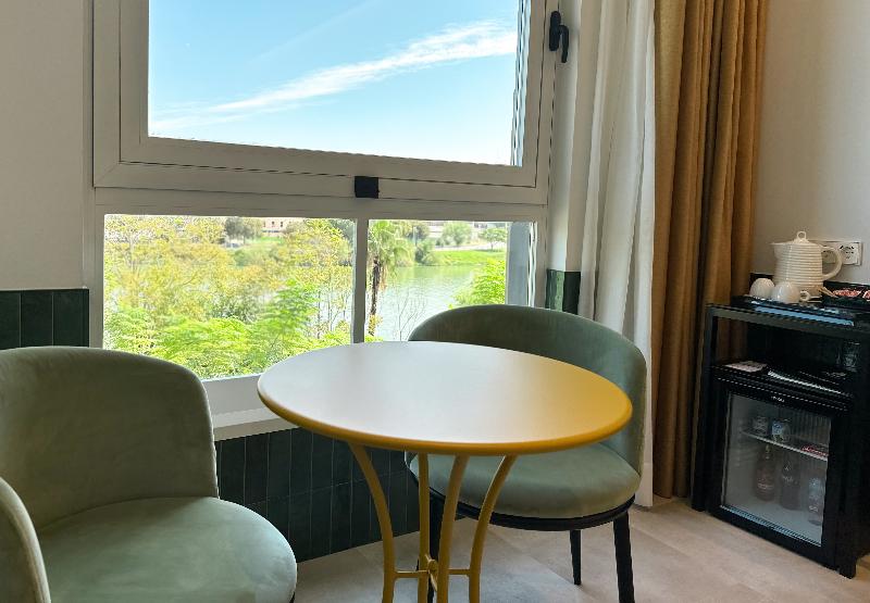 Ribera de Triana Hotel image