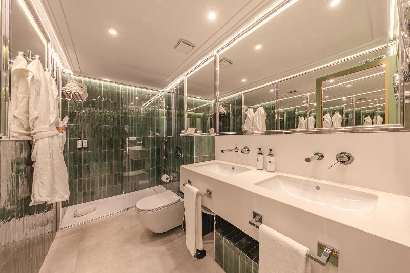 Ribera de Triana Hotel image