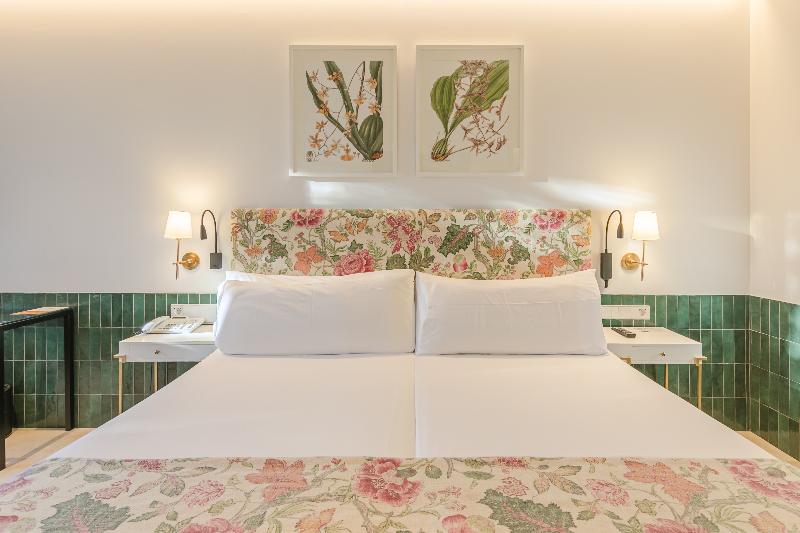Ribera de Triana Hotel image