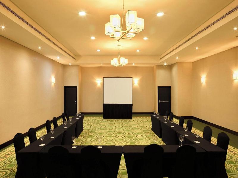 Renaissance Caracas La Castellana Hotel image