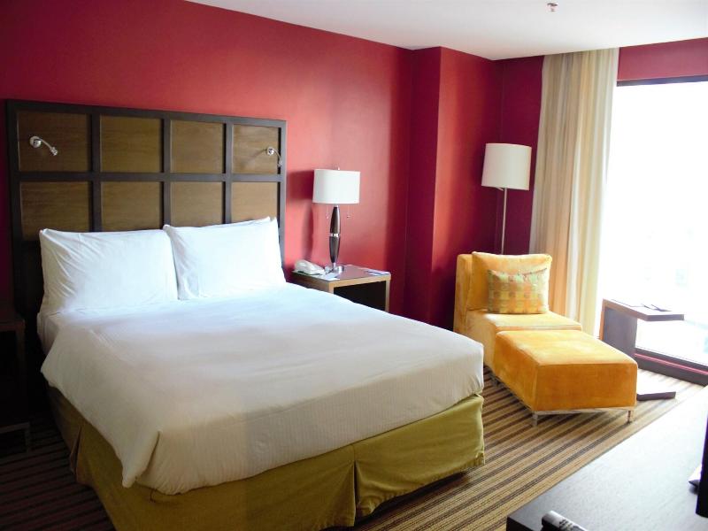 Renaissance Caracas La Castellana Hotel image