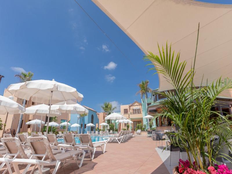 Club Vista Serena image