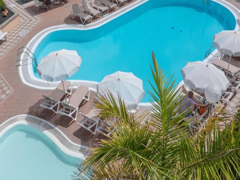 Club Vista Serena image