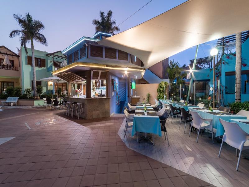 Club Vista Serena image