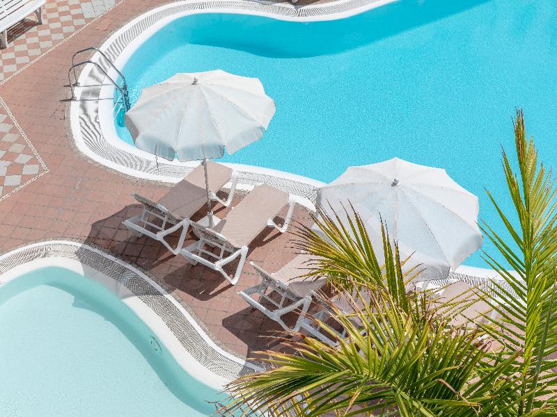 Club Vista Serena image