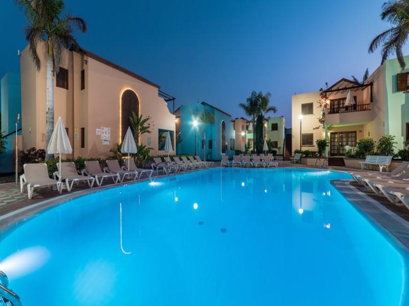 Club Vista Serena image