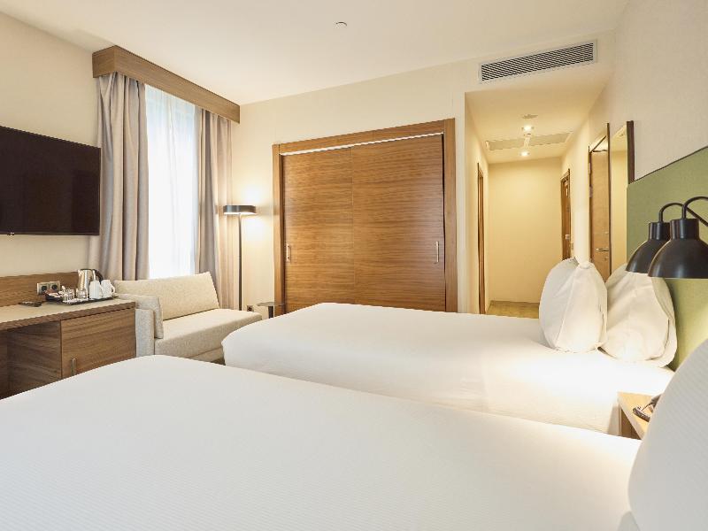 Hilton Garden Inn Sevilla image