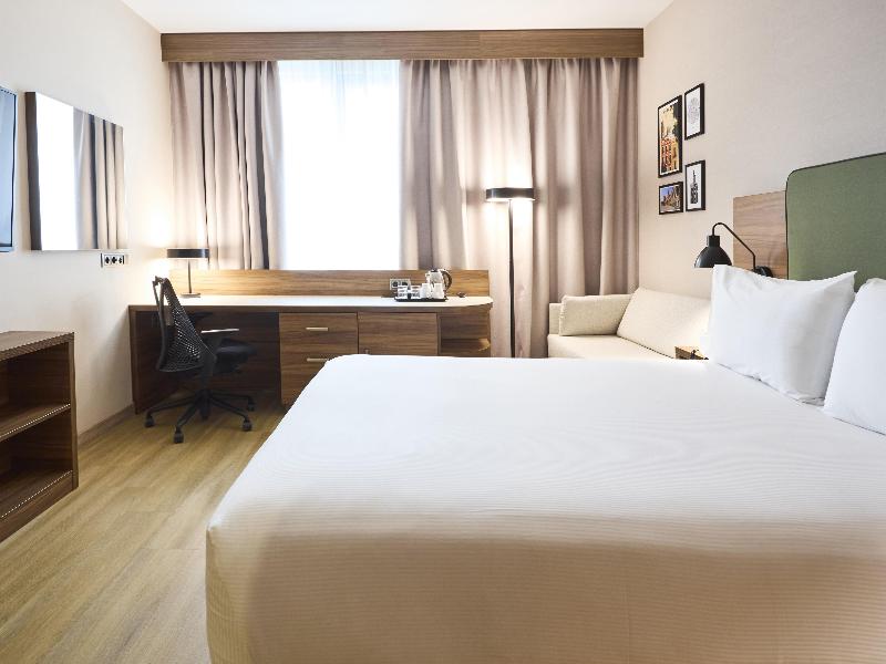Hilton Garden Inn Sevilla image