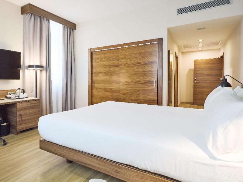 Hilton Garden Inn Sevilla image