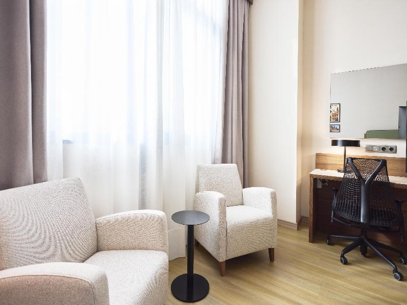 Hilton Garden Inn Sevilla image