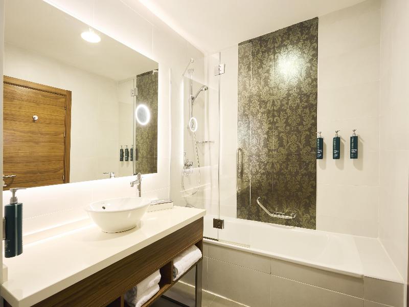 Hilton Garden Inn Sevilla image