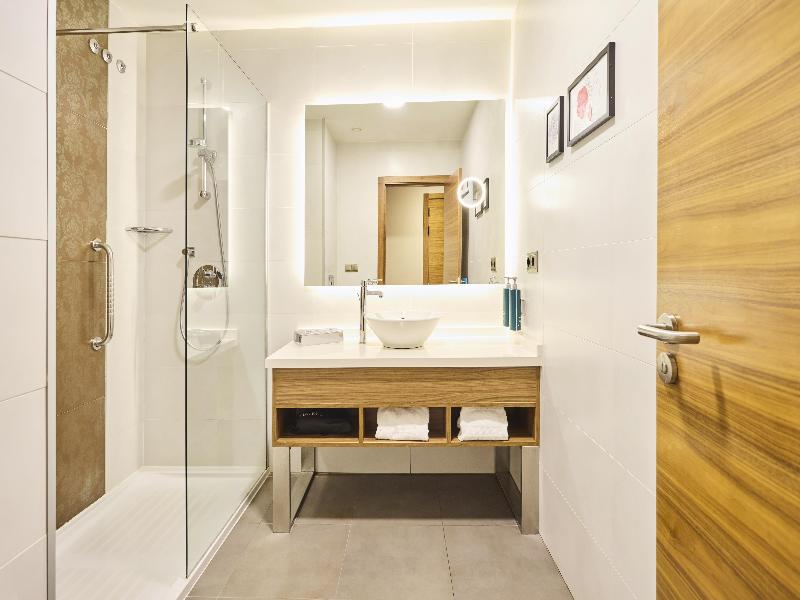Hilton Garden Inn Sevilla image