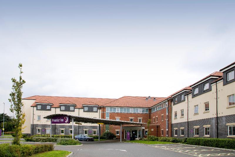 Premier Inn Heathrow Airport (M4/J4) image