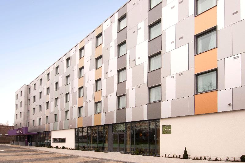 Premier Inn Heathrow Airport Terminal 5 image