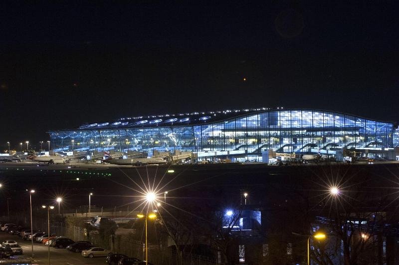 Premier Inn Heathrow Airport Terminal 5 image