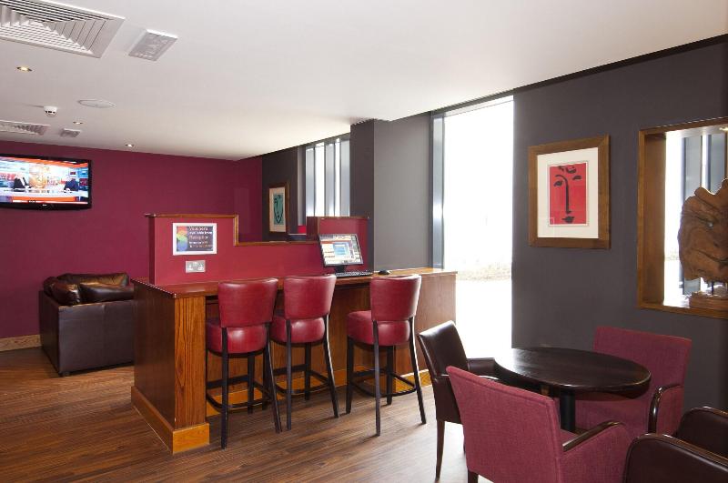 Premier Inn Heathrow Airport Terminal 5 image