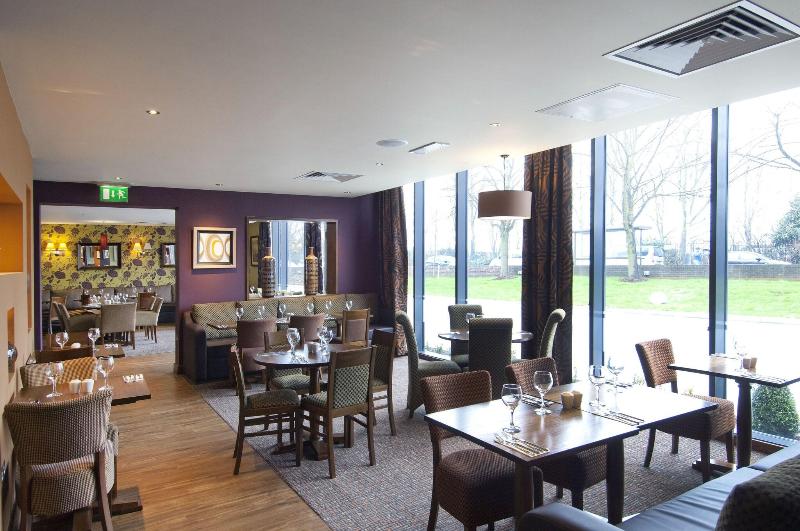 Premier Inn Heathrow Airport Terminal 5 image