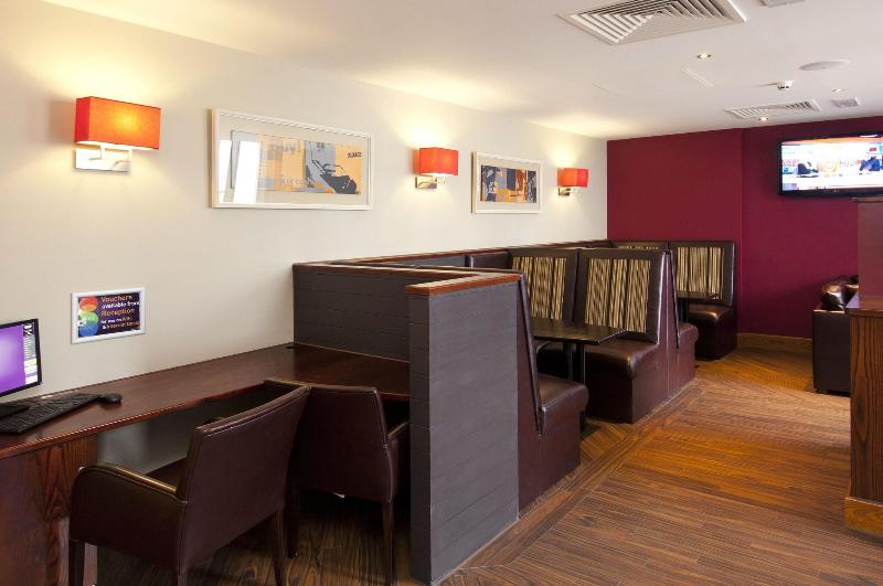 Premier Inn Heathrow Airport Terminal 5 image