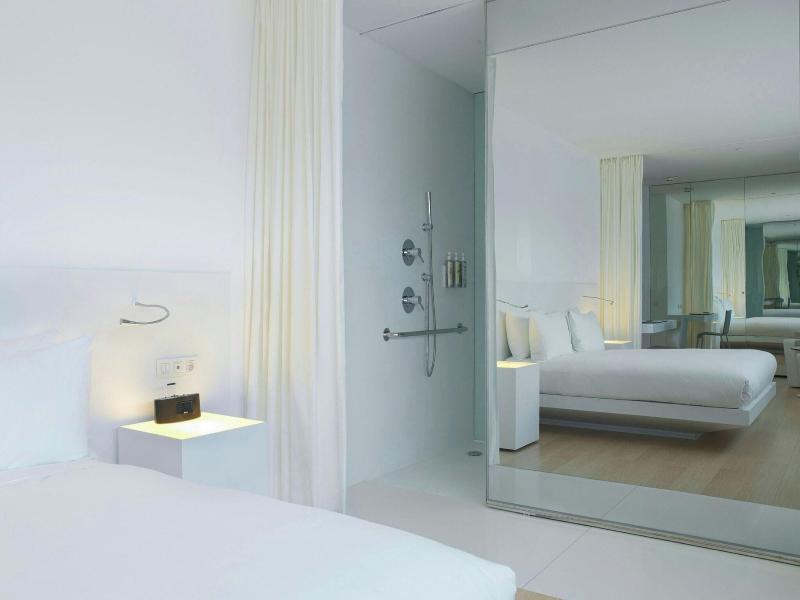 Renaissance Barcelona Fira image