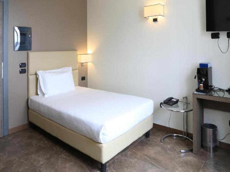 Klima Hotel Milano Fiere image